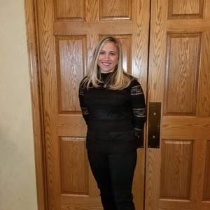 Meet your Posher, Holly